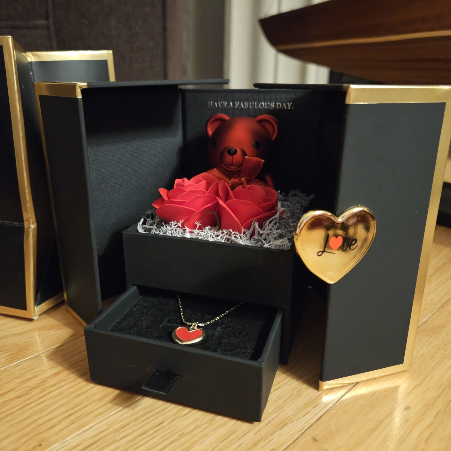 BRAND NEW KC Golden Plated Heart Necklace Gift Set