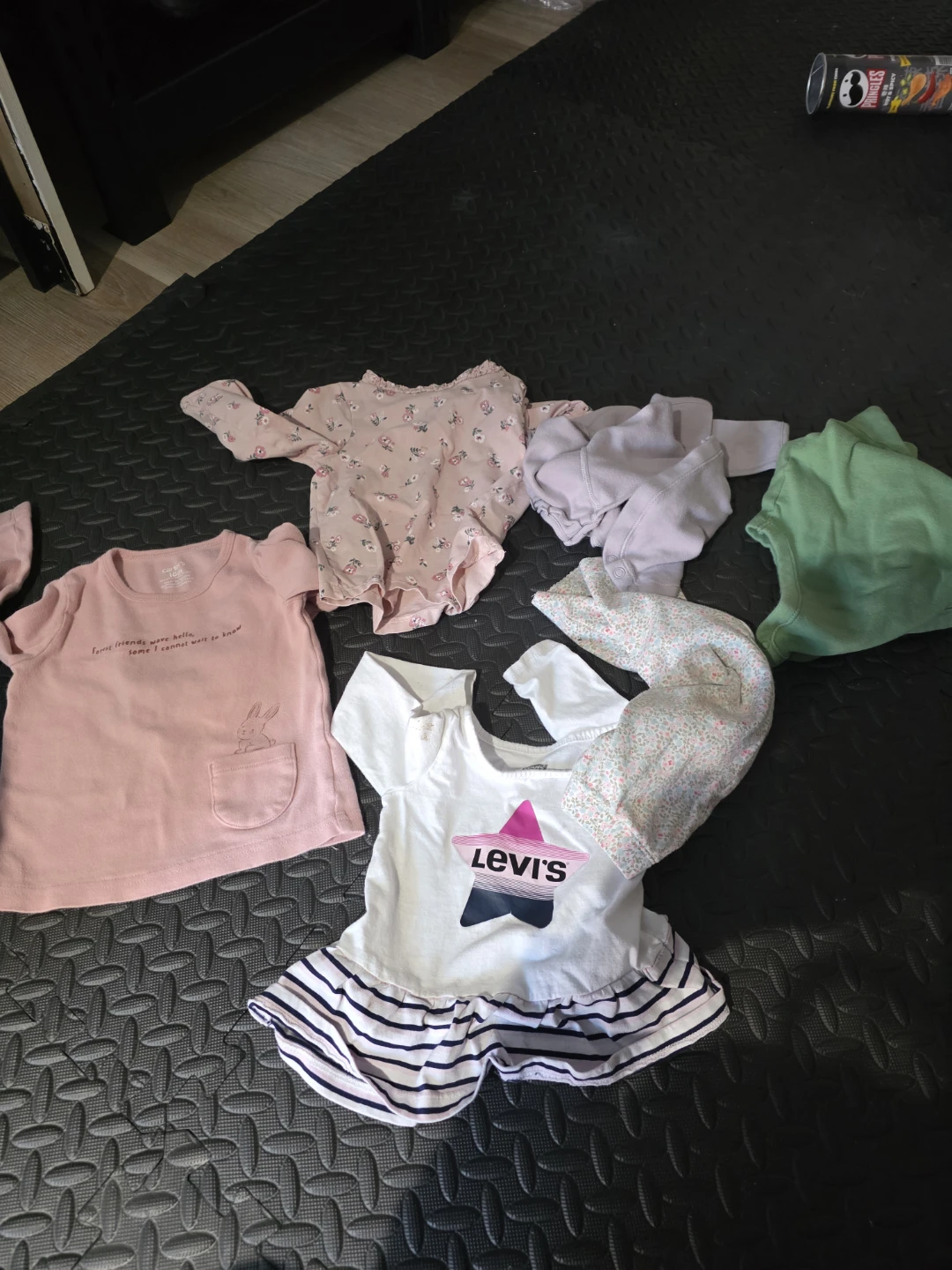 🏆 Carter's Baby Clothes Bundle (Size 18m)