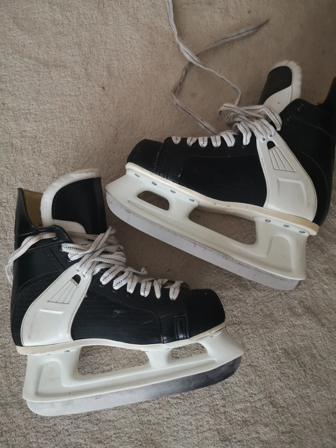 Hockey Skates Men's