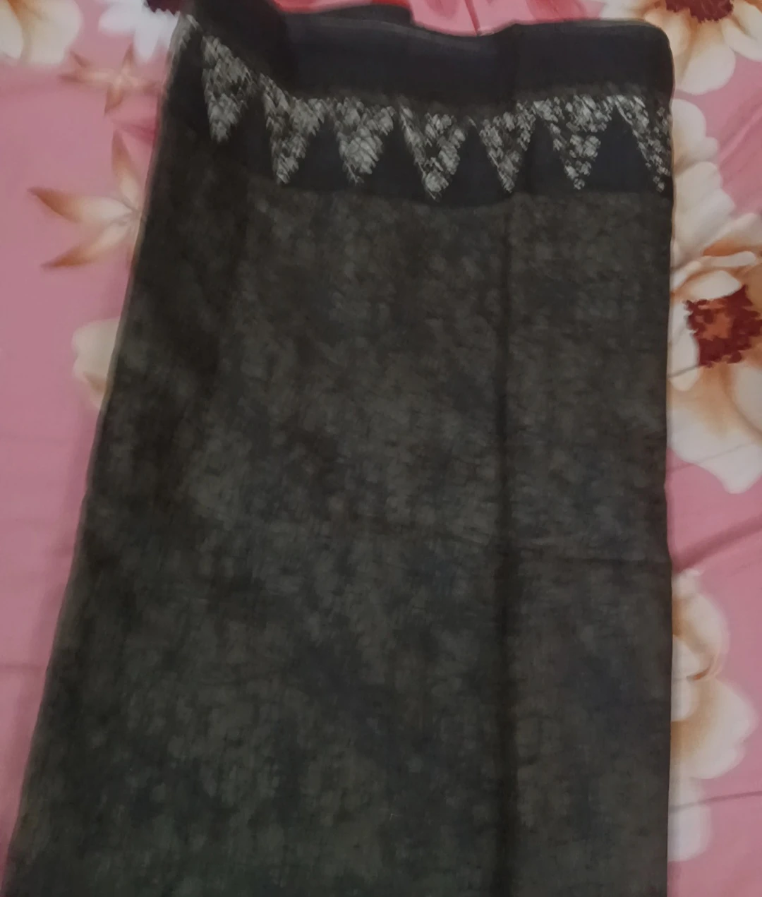 Dark patterned saree - brand new