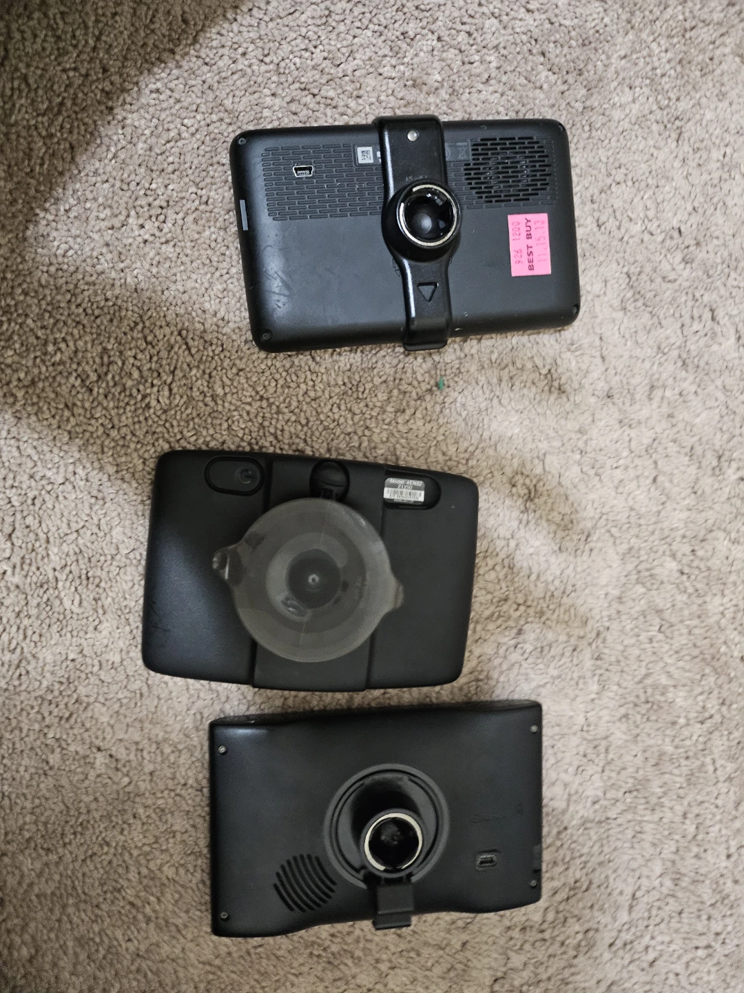 Garmin and TomTom GPS Navigation Devices - photo 5