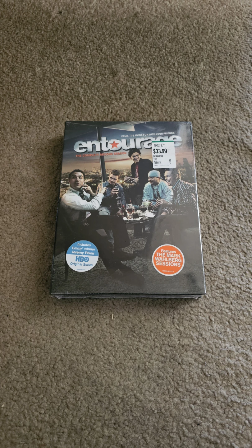 New Entourage: The Complete Third Season DVD Box Set
