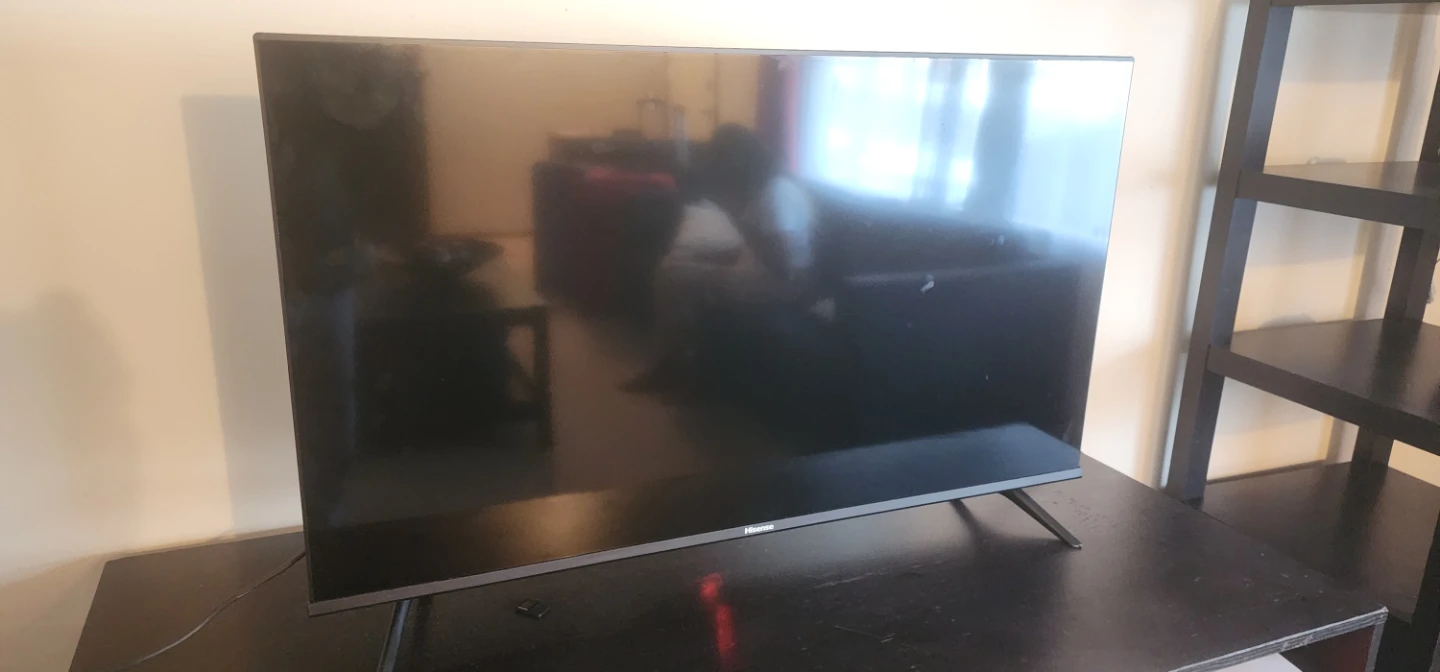 40" Hisense HD Smart TV - photo 4