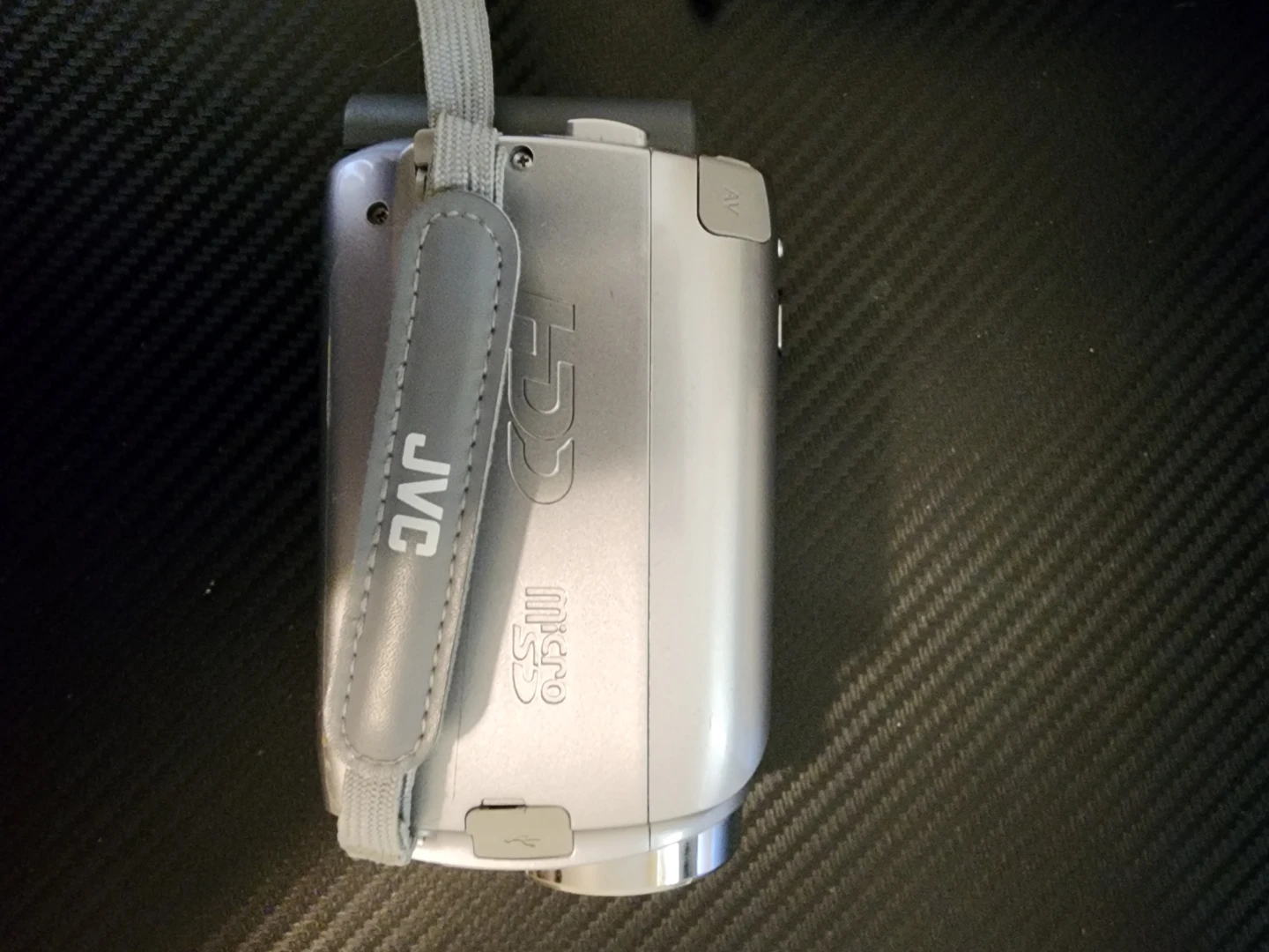 JVC Everio GZ-MS130 Camcorder with Accessories - photo 4