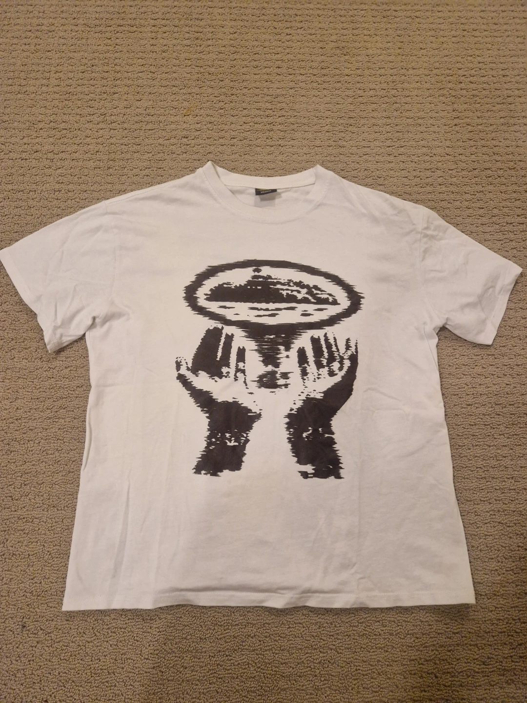 Corteiz graphic tee size M