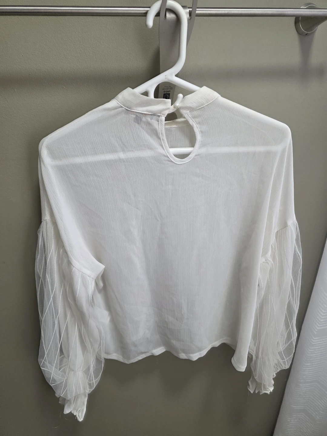 White Jane & Bleecker Sheer Sleeve Top - Size S - photo 2