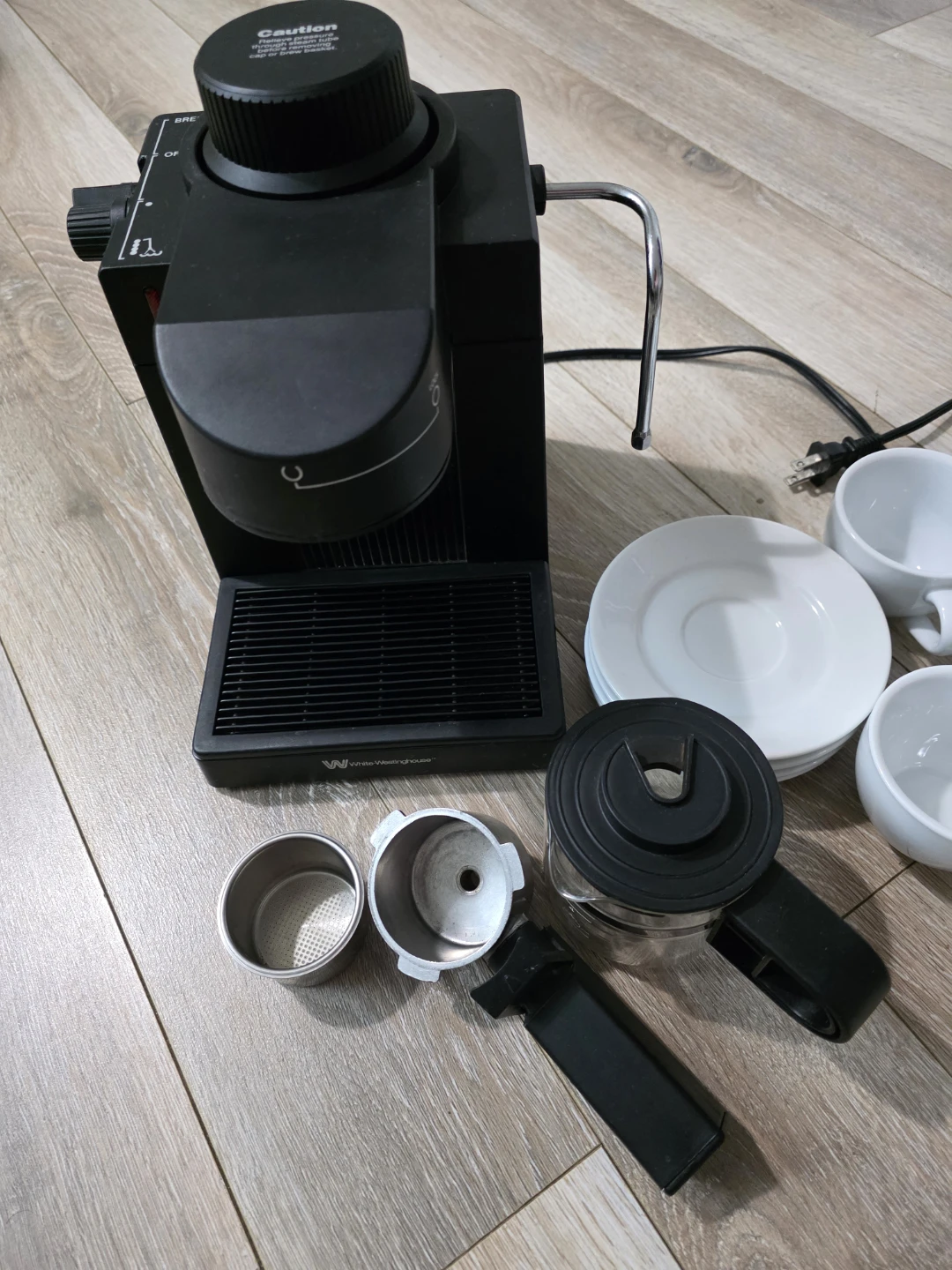 Espresso Machine with Cups and Saucers - photo 2