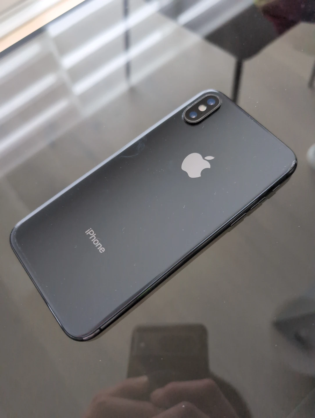 Apple iPhone X - photo 2