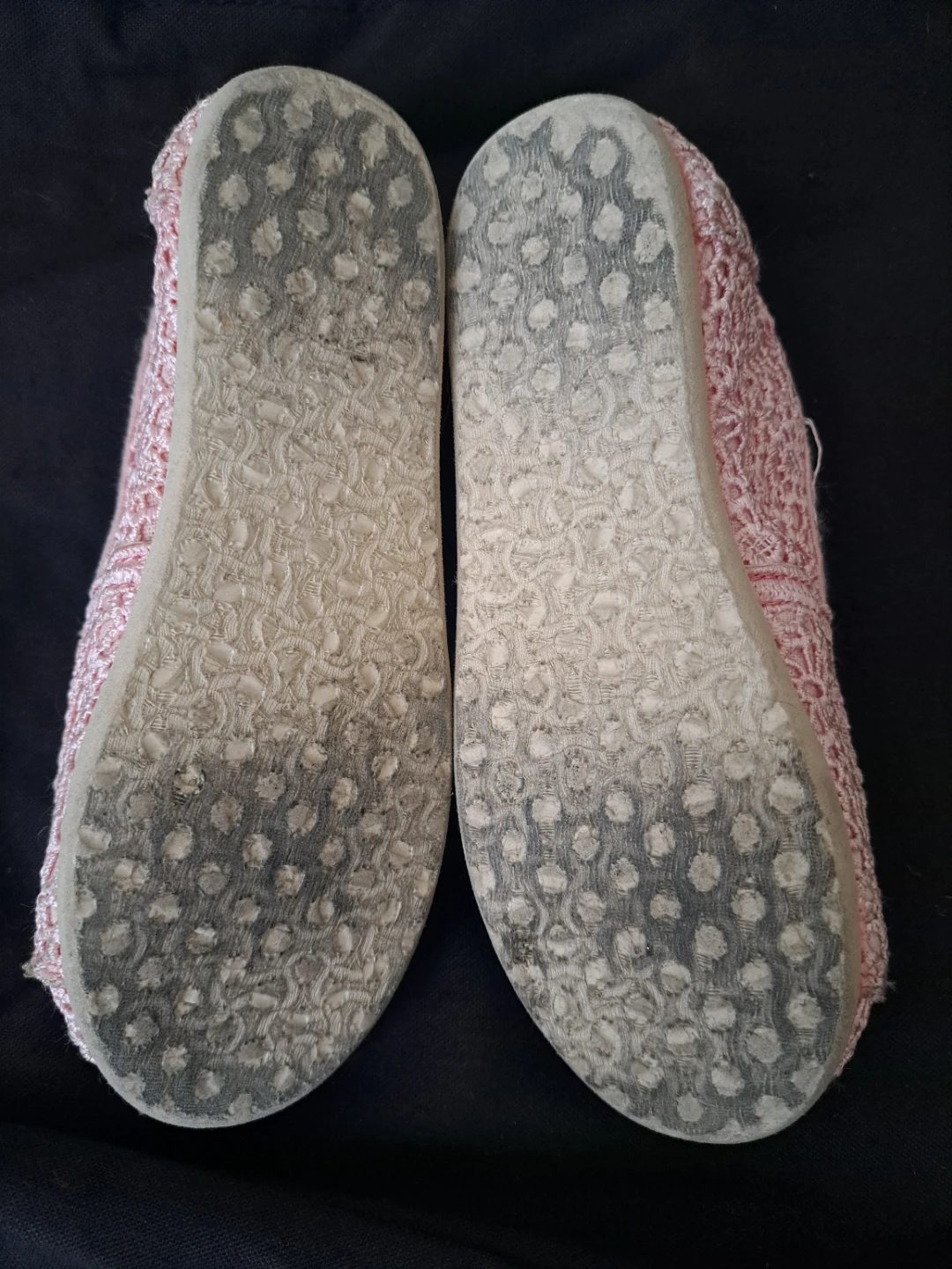 KIDS Pink Lace TOMS Shoes size 11 - photo 2