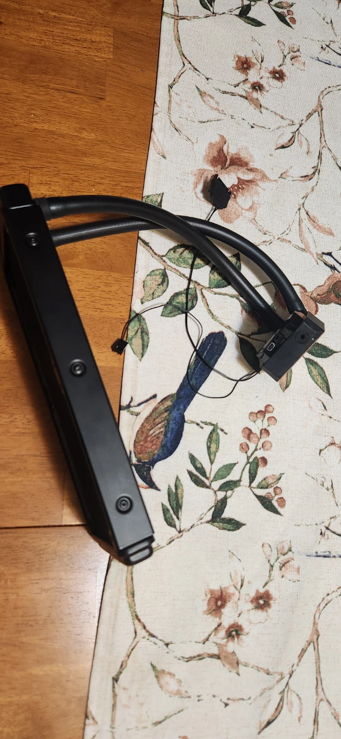 Corsair Hydro Series All-in-One Liquid CPU Cooler - photo 2