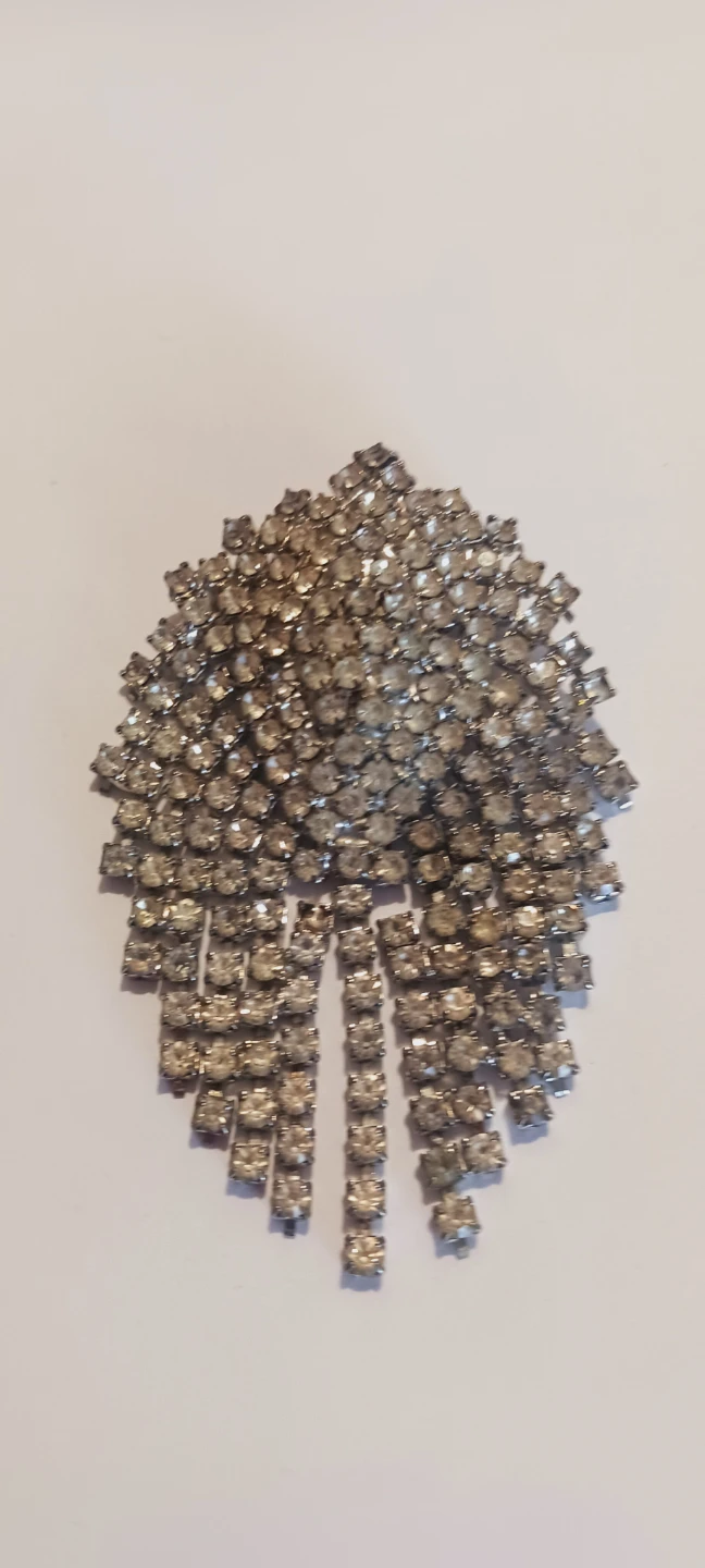Gorgeous Vintage Sparkling Brooch with Rhinestones