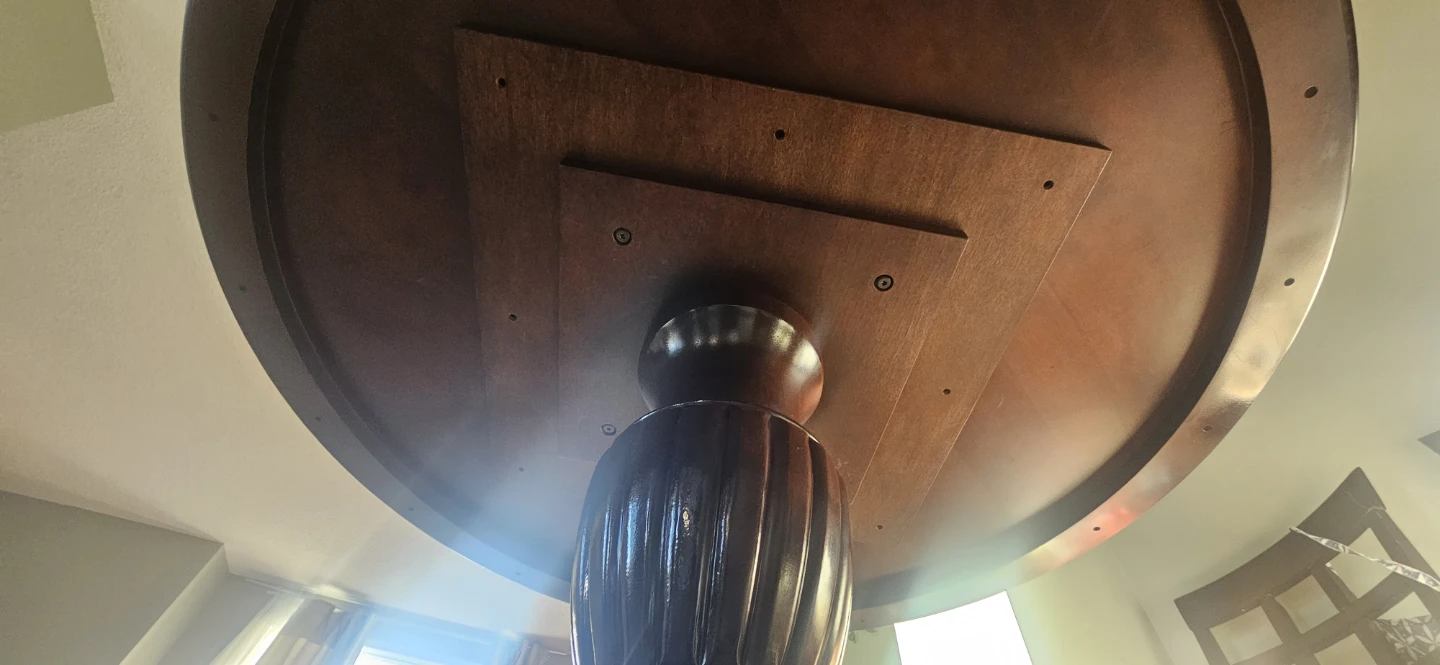 Round Pedestal Dining Table - photo 2