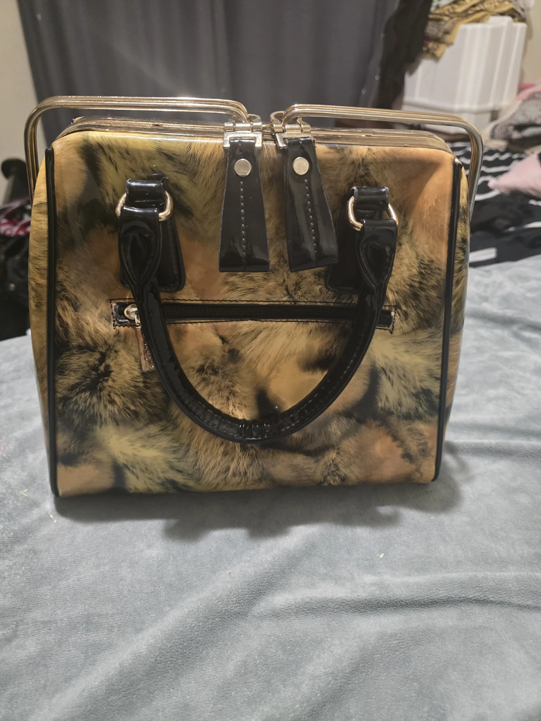 Designer Inspired Faux Fur & Patent Leather Handbag - photo 2