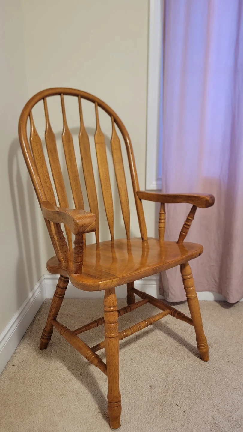 Wooden Windsor Style Arm Chair - photo 4