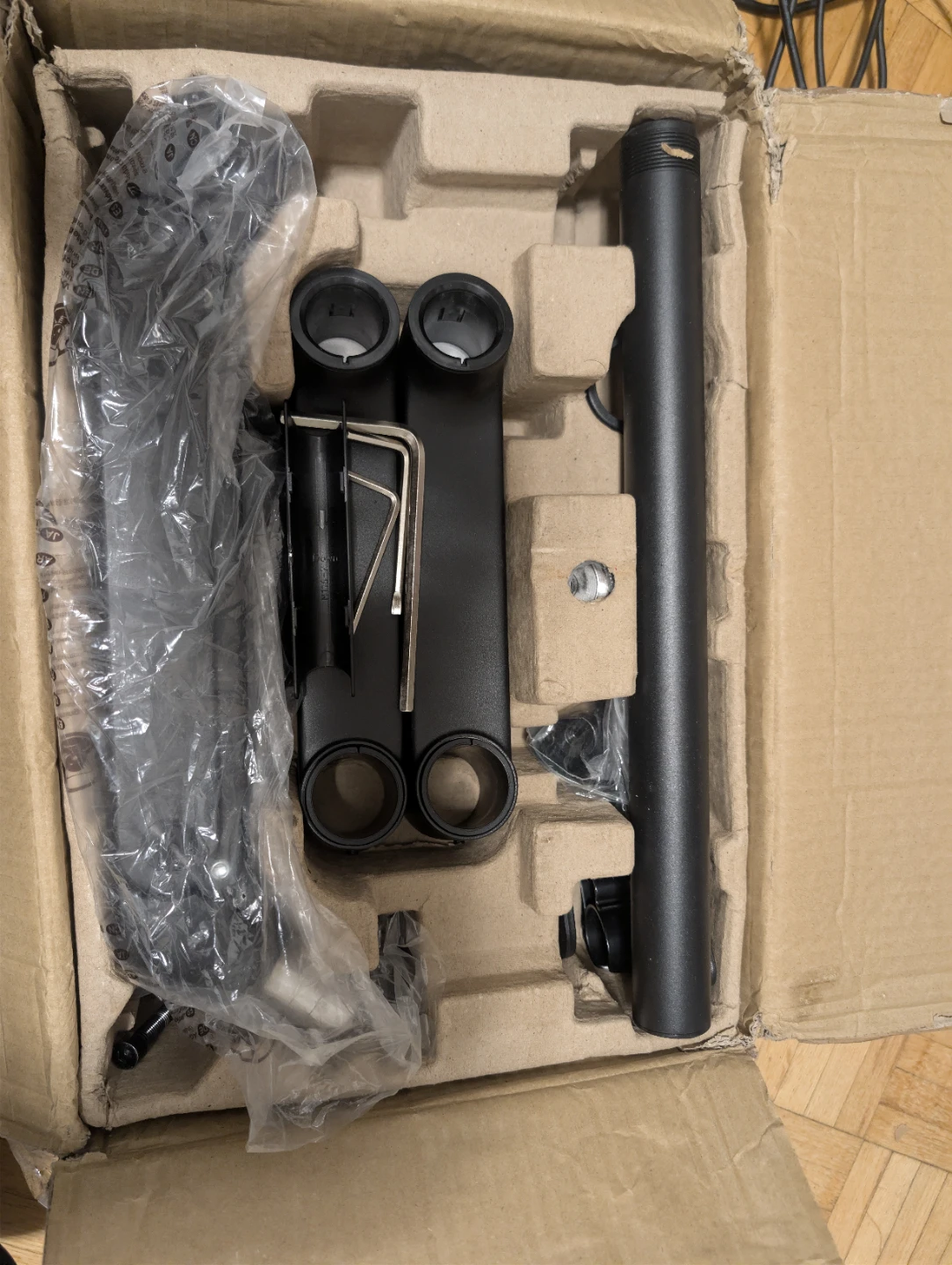 ARES WING Dual Monitor Arm - photo 2