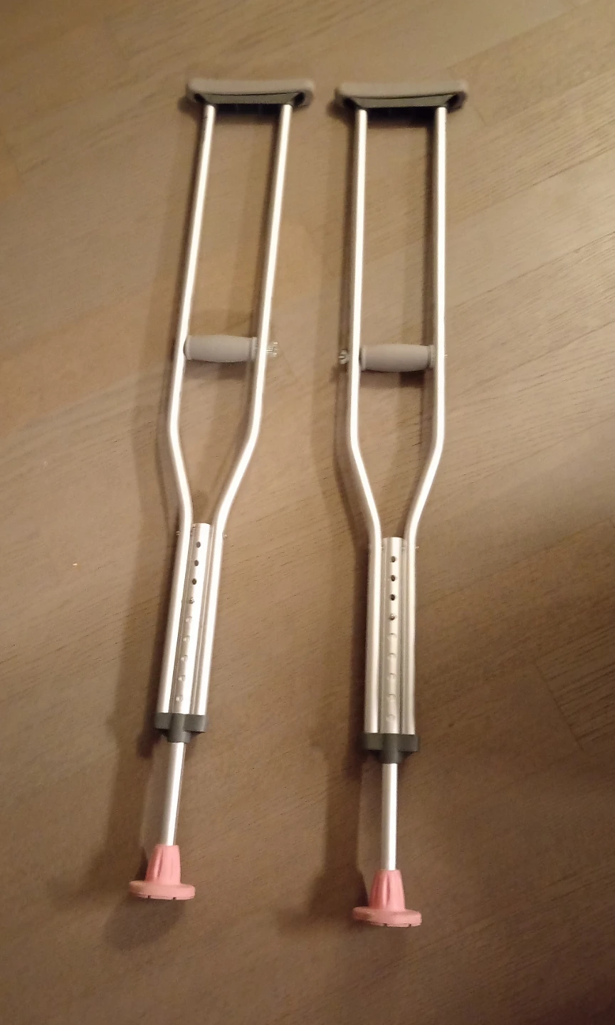 Crutches with Anti-slip Tips