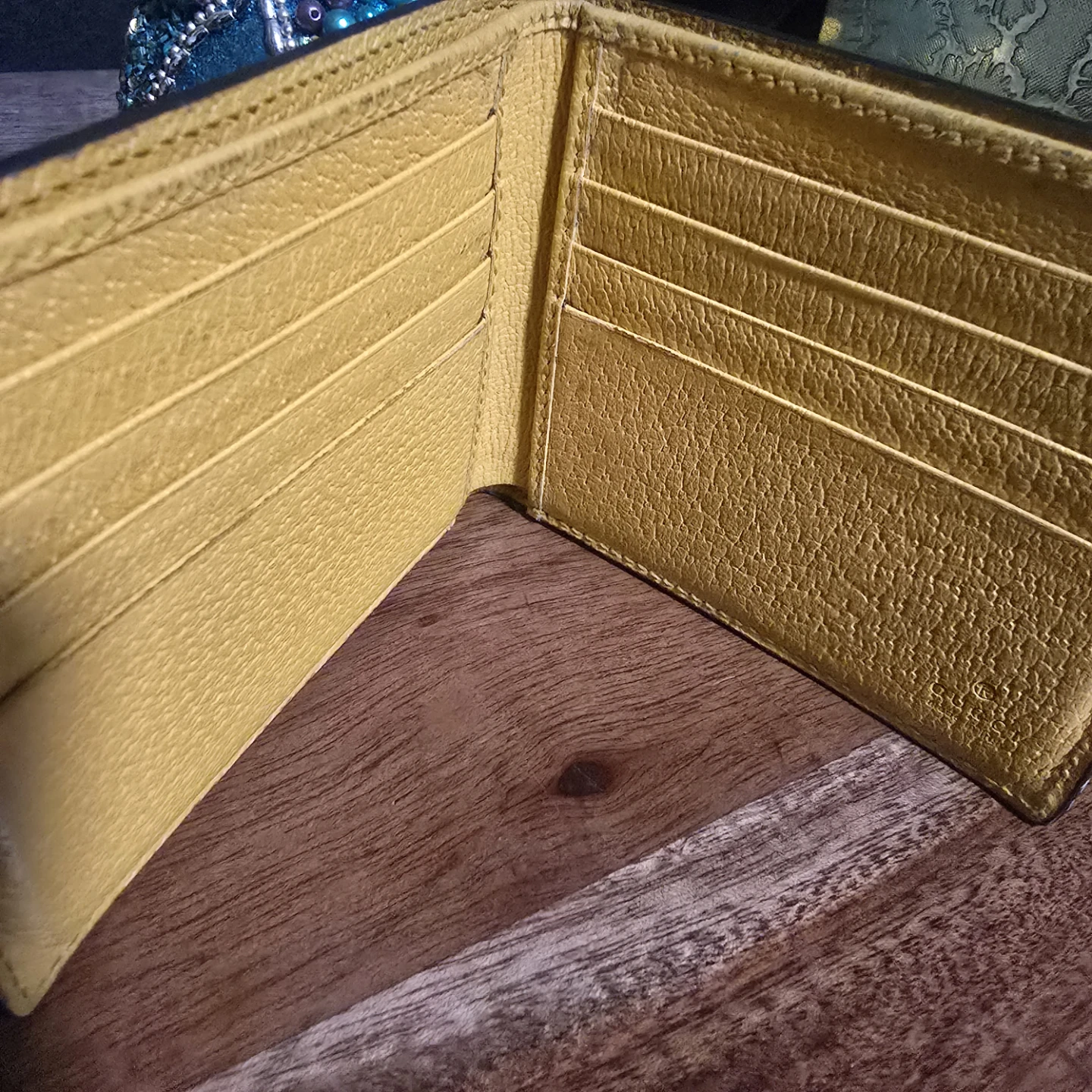 GUCCI GG Supreme Bi-fold Wallet