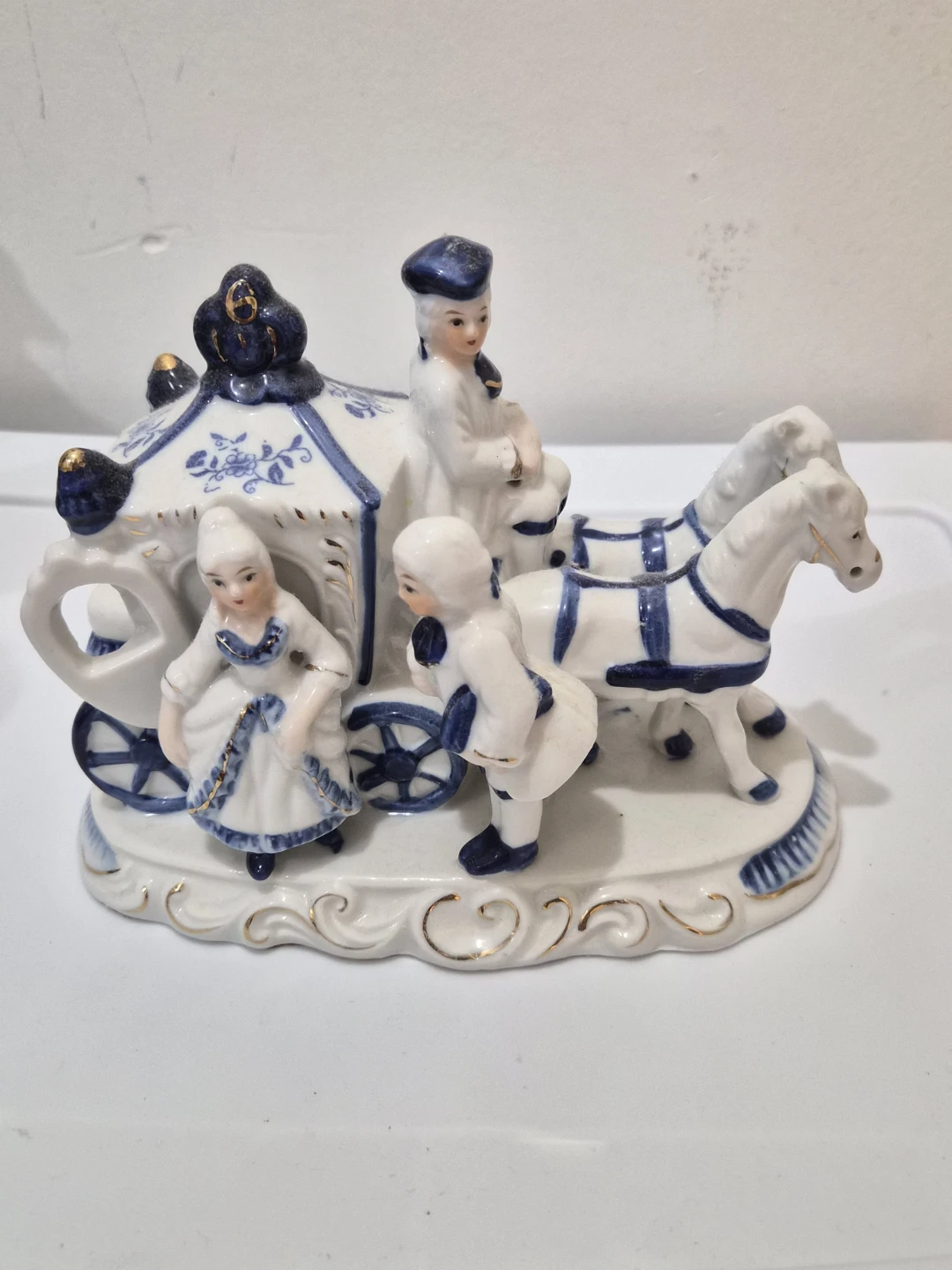 Vintage Porcelain Figurine Set - Blue and White - photo 4