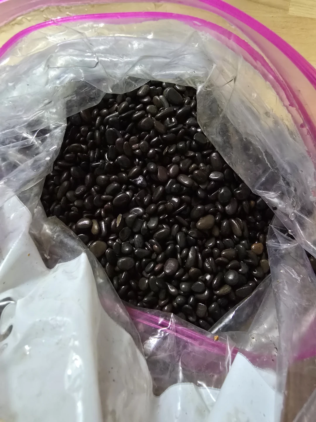 Bag of Black Polished Pebbles 🏆