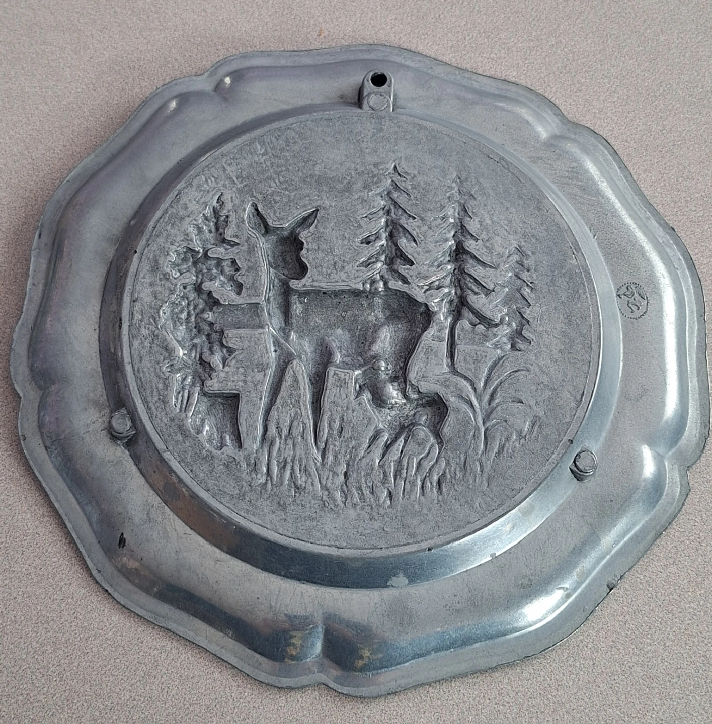 Vintage Pewter Wall  Plate with Deer and Fawn Scene - photo 3