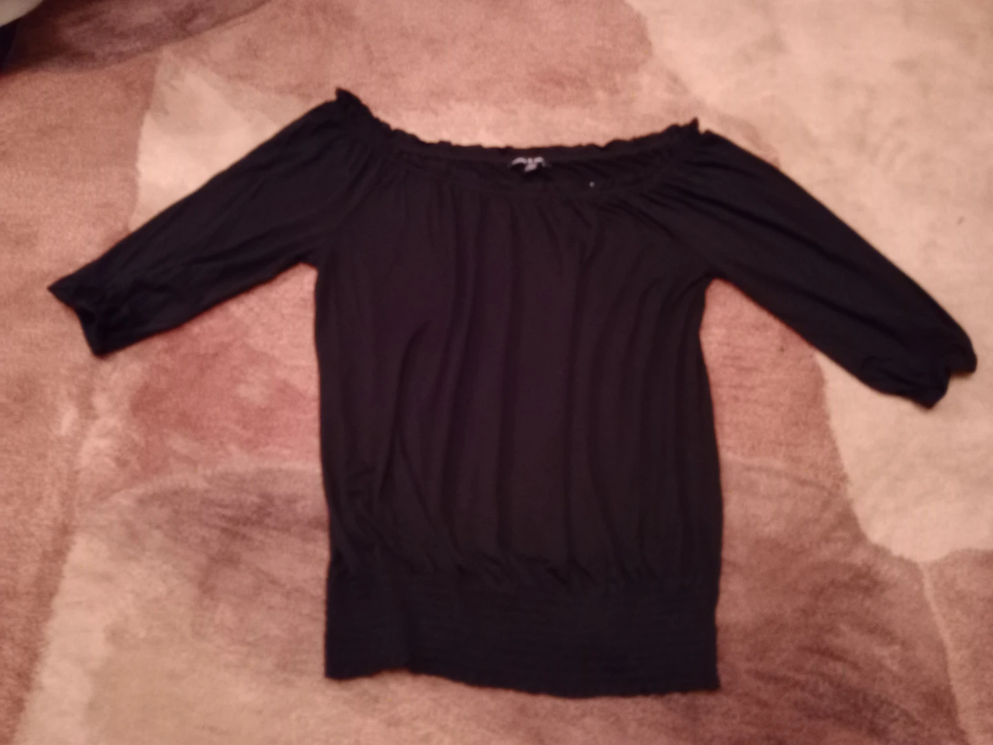 Cable & Gauge Black Off-the-Shoulder Top-L