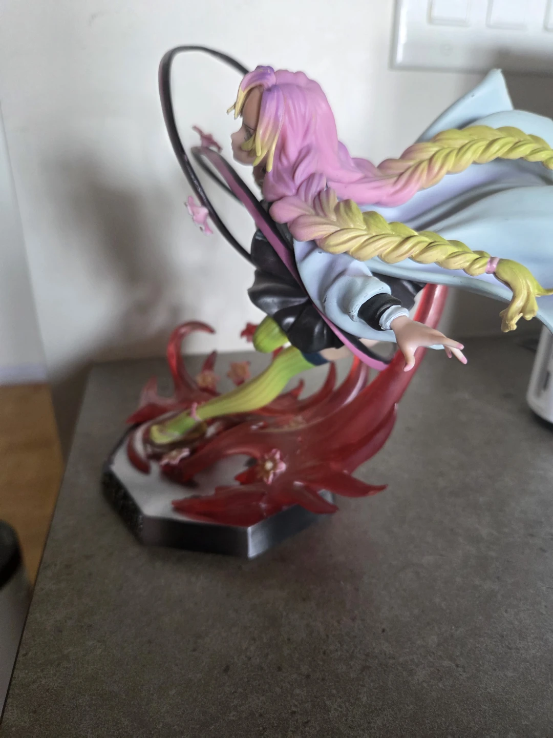 Demon Slayer Mitsuri Kanroji Figure - photo 3