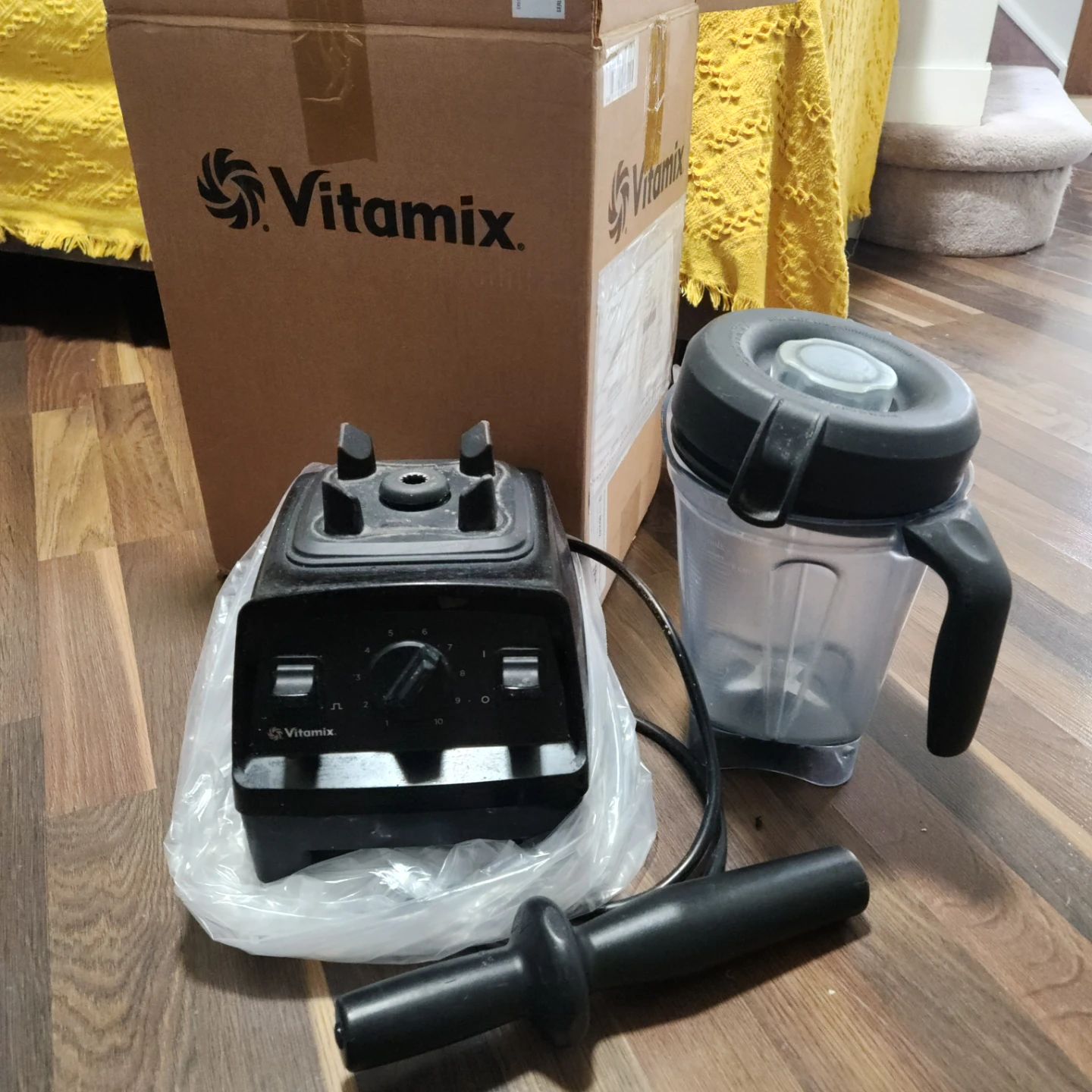 Moving Sale (Vitamix Blender with Container and Tamper)