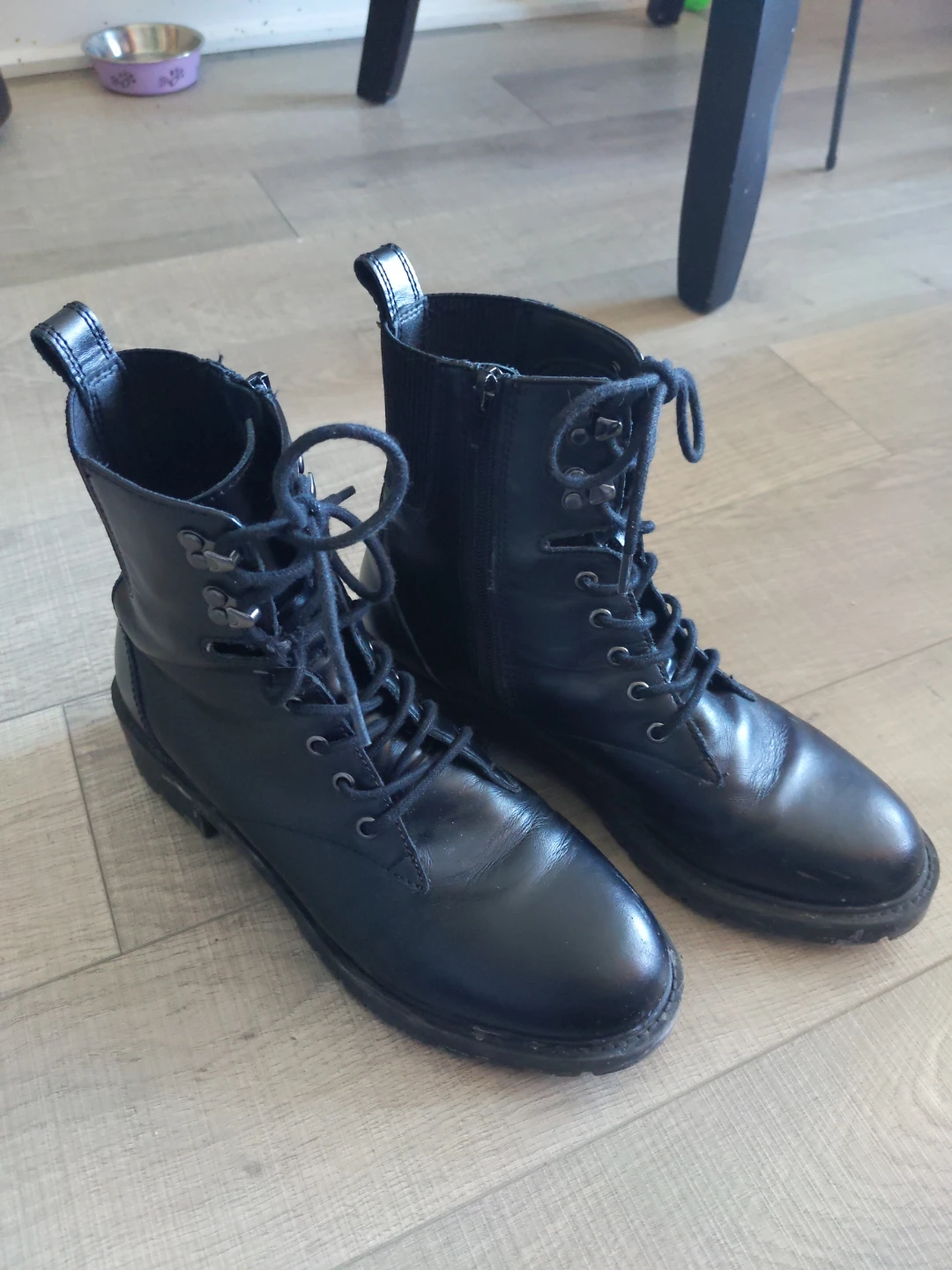 Steve Madden Grizzly Combat Boots - womens Size 9