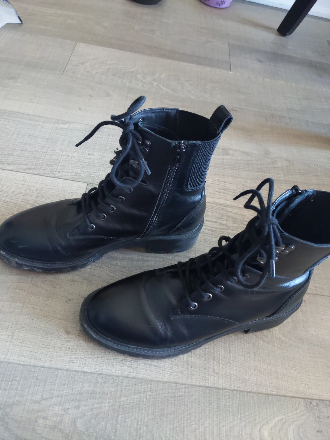 Steve Madden Grizzly Combat Boots - womens Size 9 - photo 3