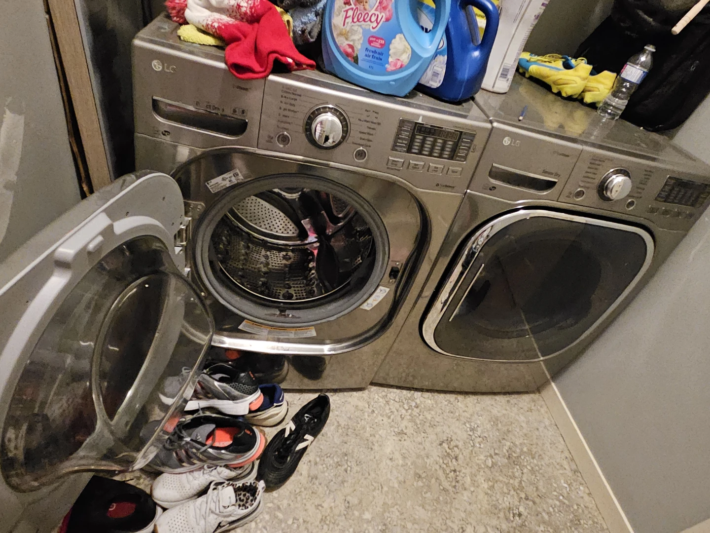 LG Front Load Washer and Dryer Set - photo 5