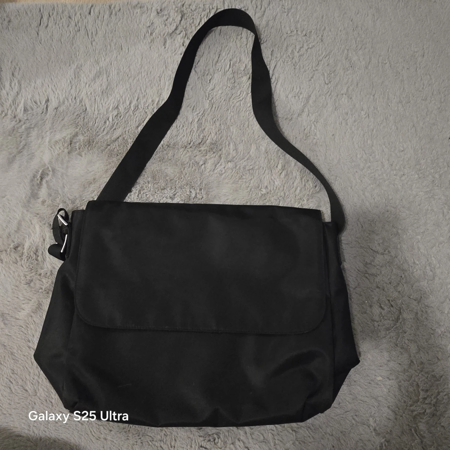 Black GAP Messenger Bag - photo 2