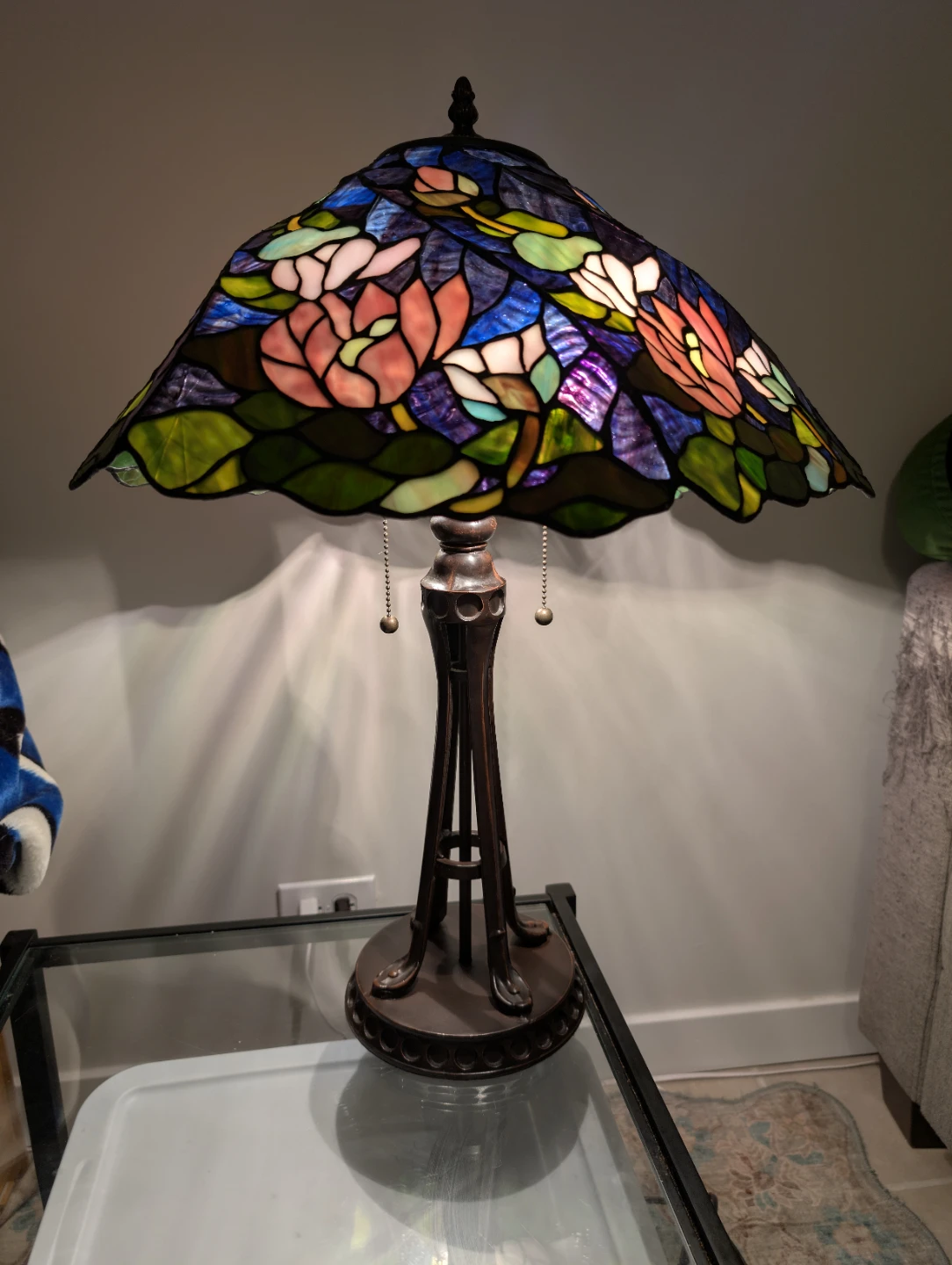 Tiffany Style Stained Glass Floral Table Lamp - photo 4