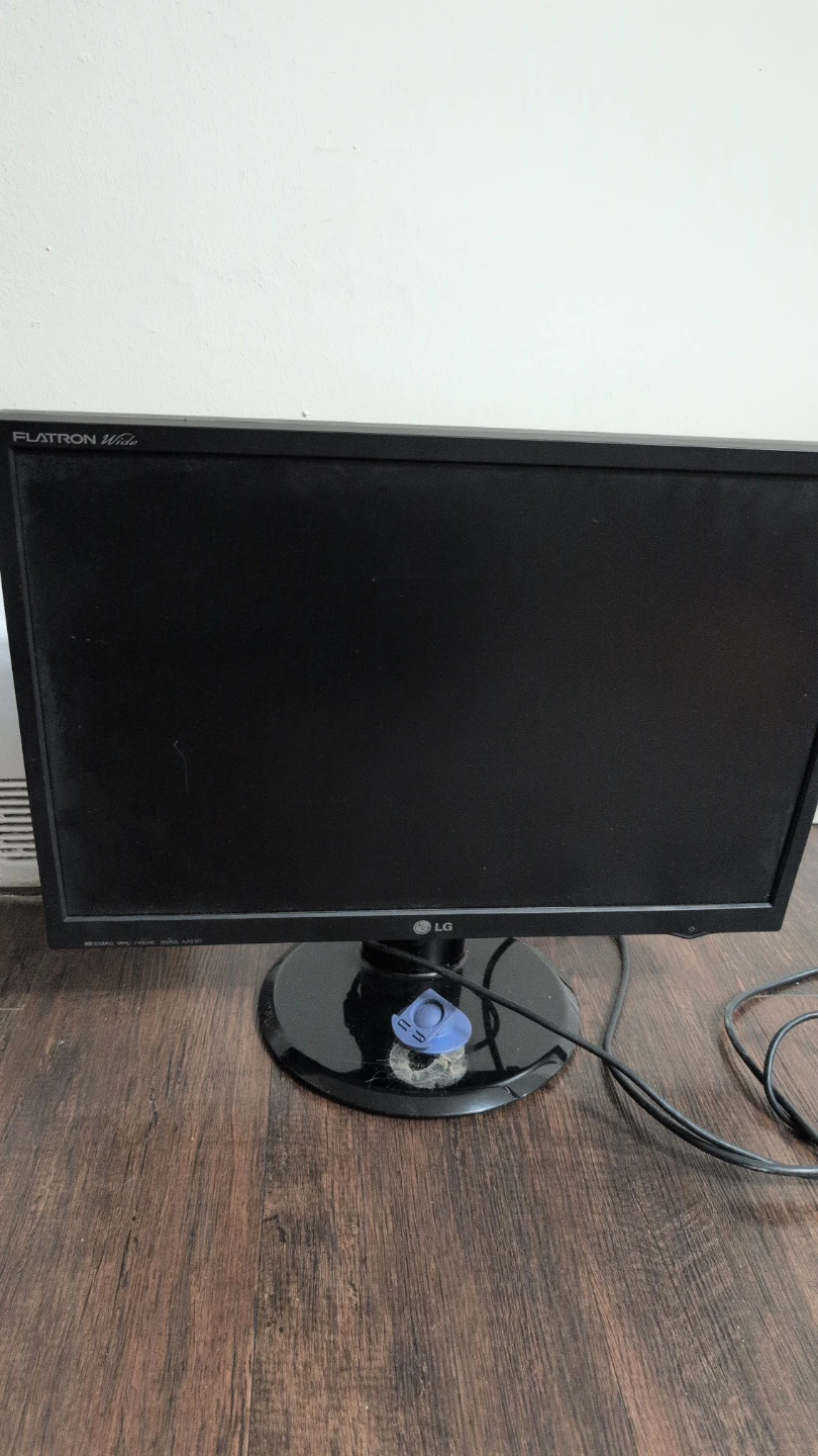 LG Flatron L226WTQ-BF LCD Monitor