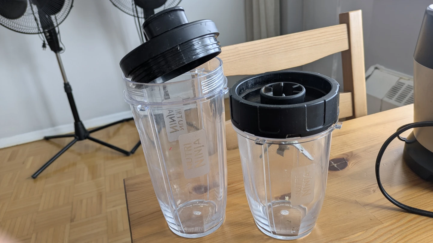 Nutri Ninja Blender Cups with Lids and extractor Blade