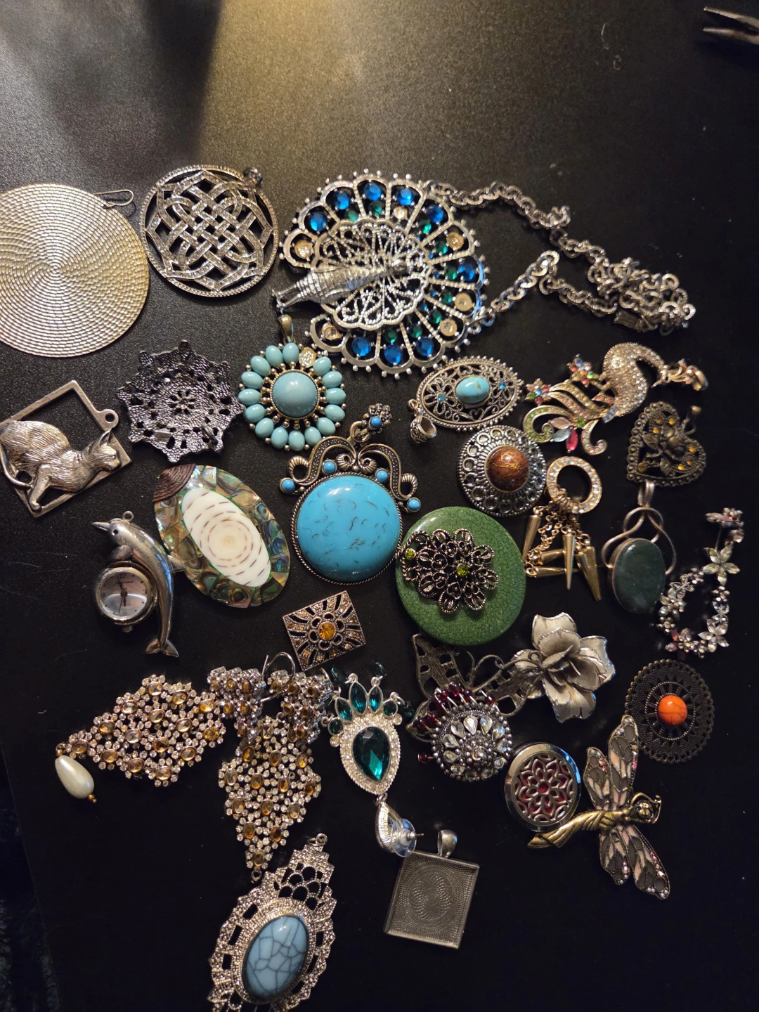 Assorted Costume Jewellery Pieces