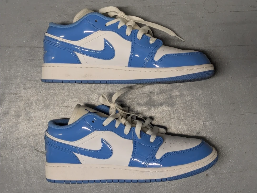 Air Jordan Women's Sneakers Sz 7.5 - photo 4