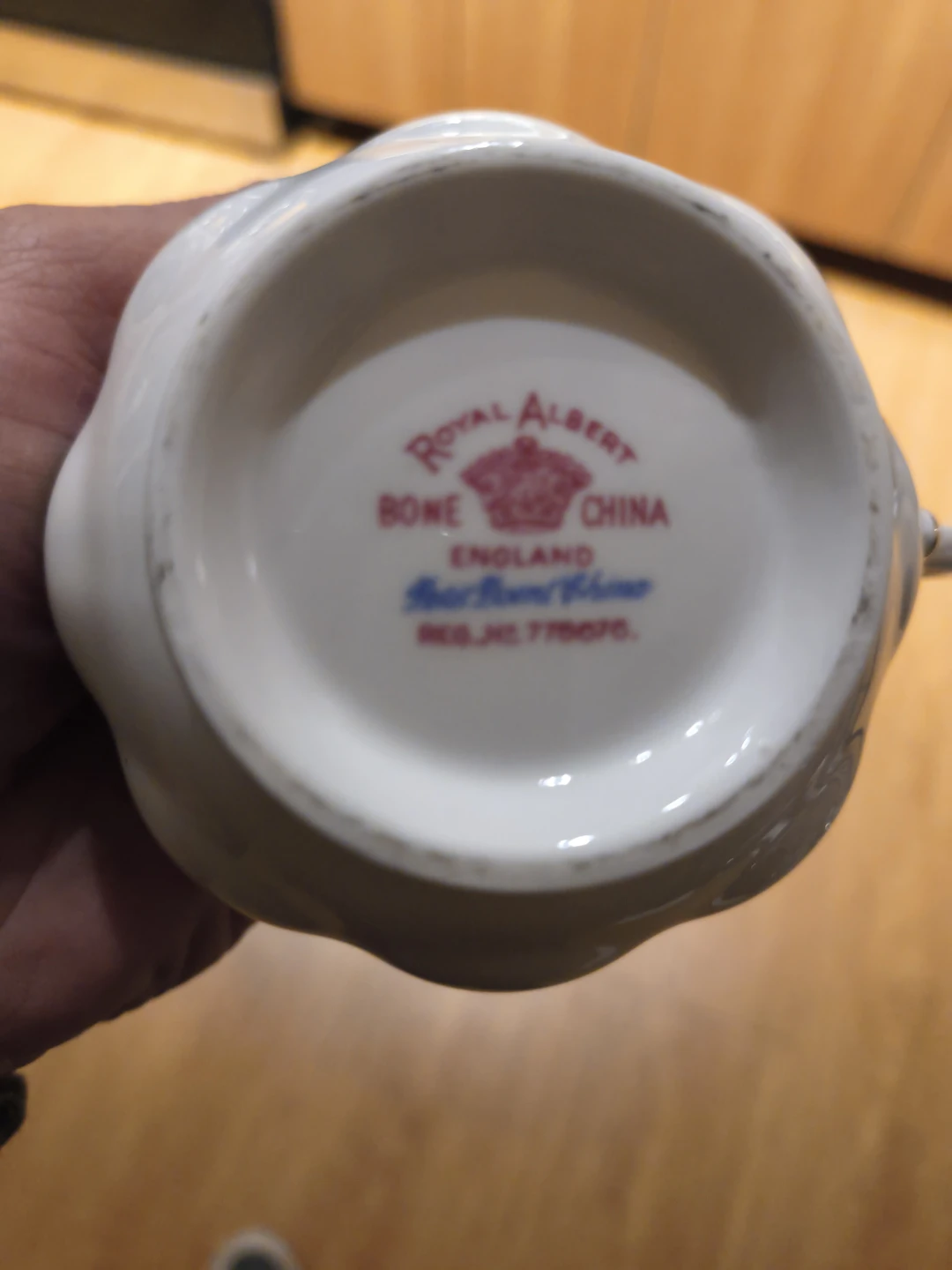 Royal Albert Bone China Tea Set - photo 3
