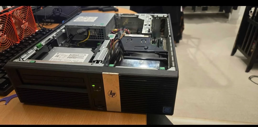 HP RP5 Retail System, Model 5810 Desktop PC - photo 2