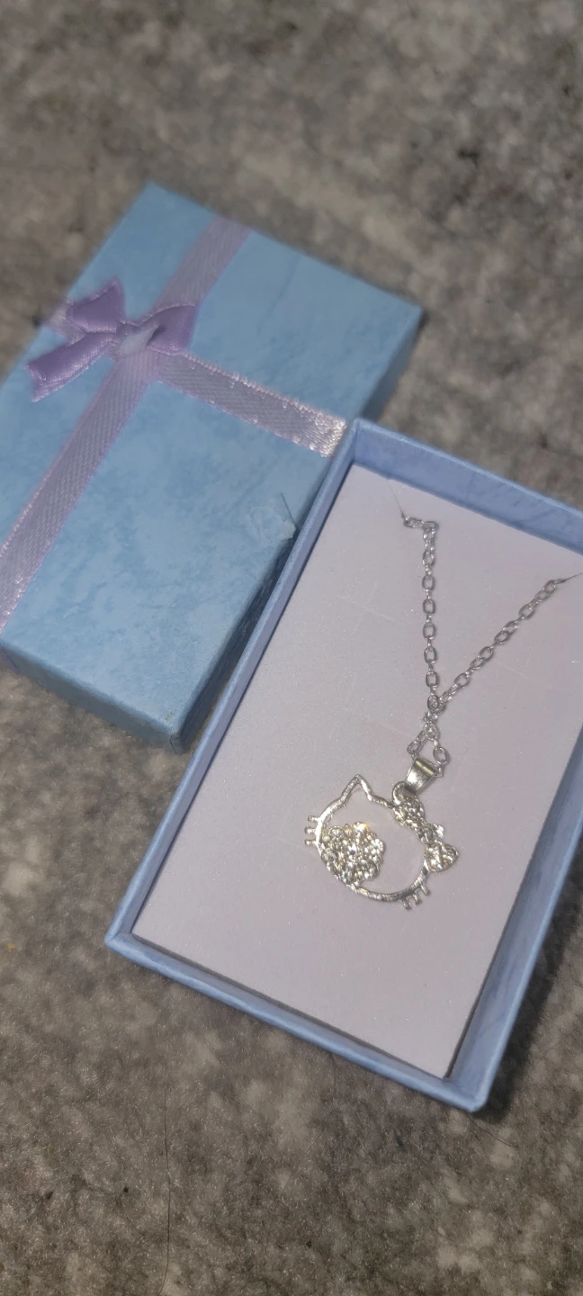 Hello Kitty Pendant Necklace with Box - photo 3