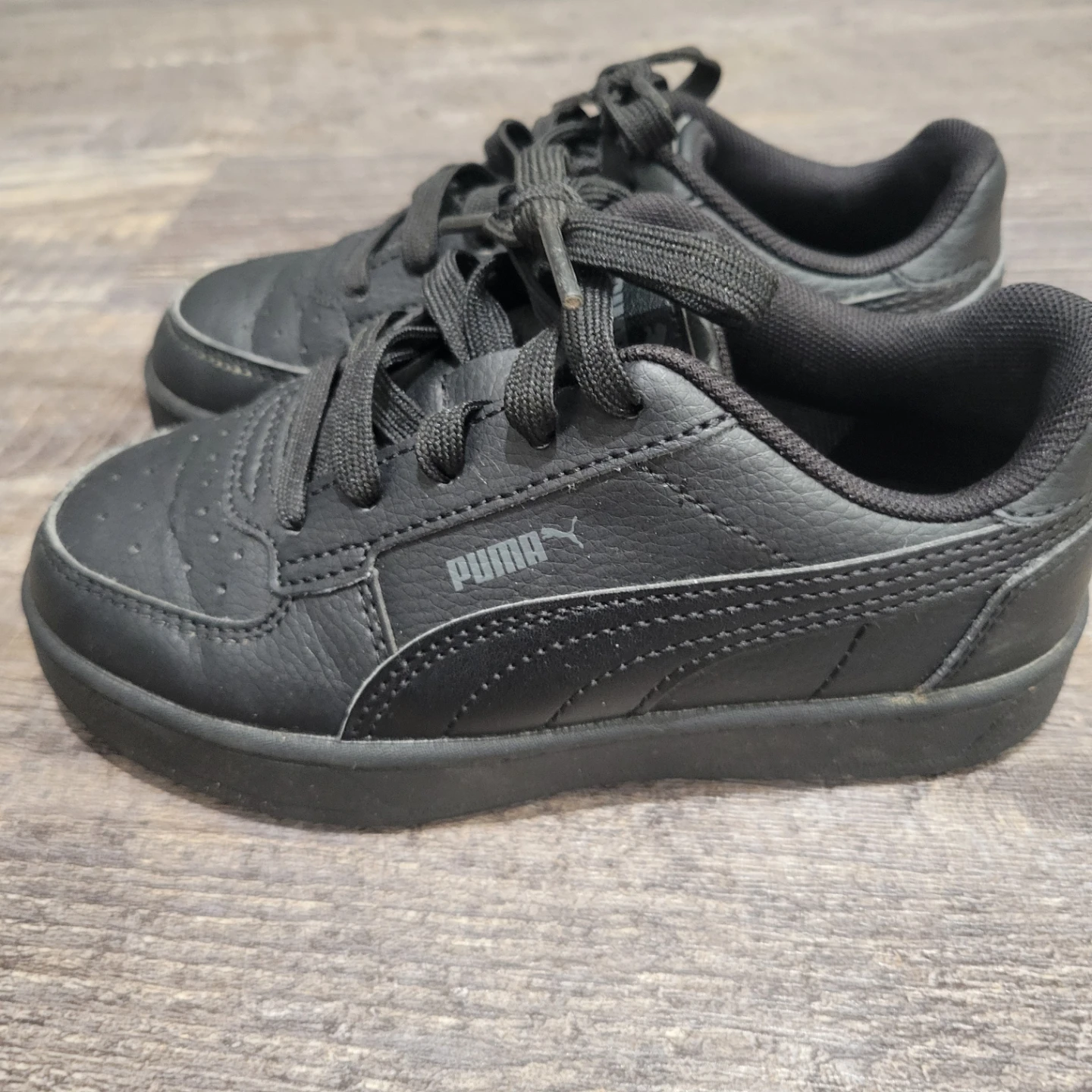 Puma Black Sneakers Youth Size 12 - photo 2