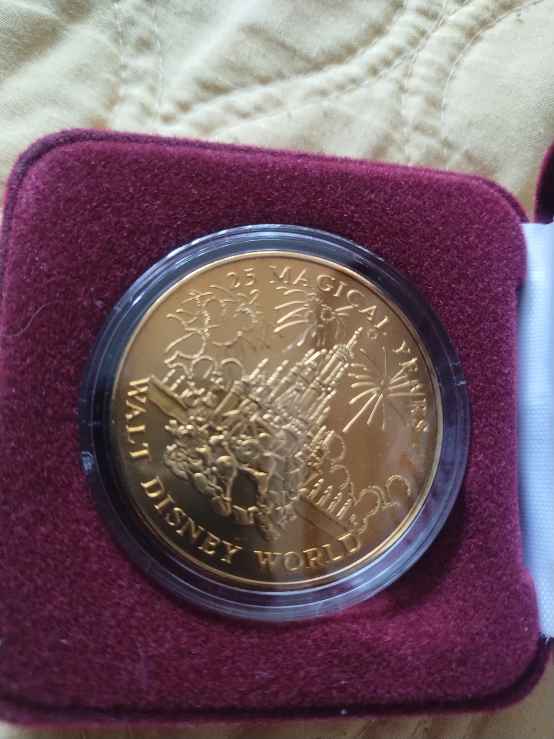 Walt Disney World 25th Anniversary Commemorative Medallion - photo 2