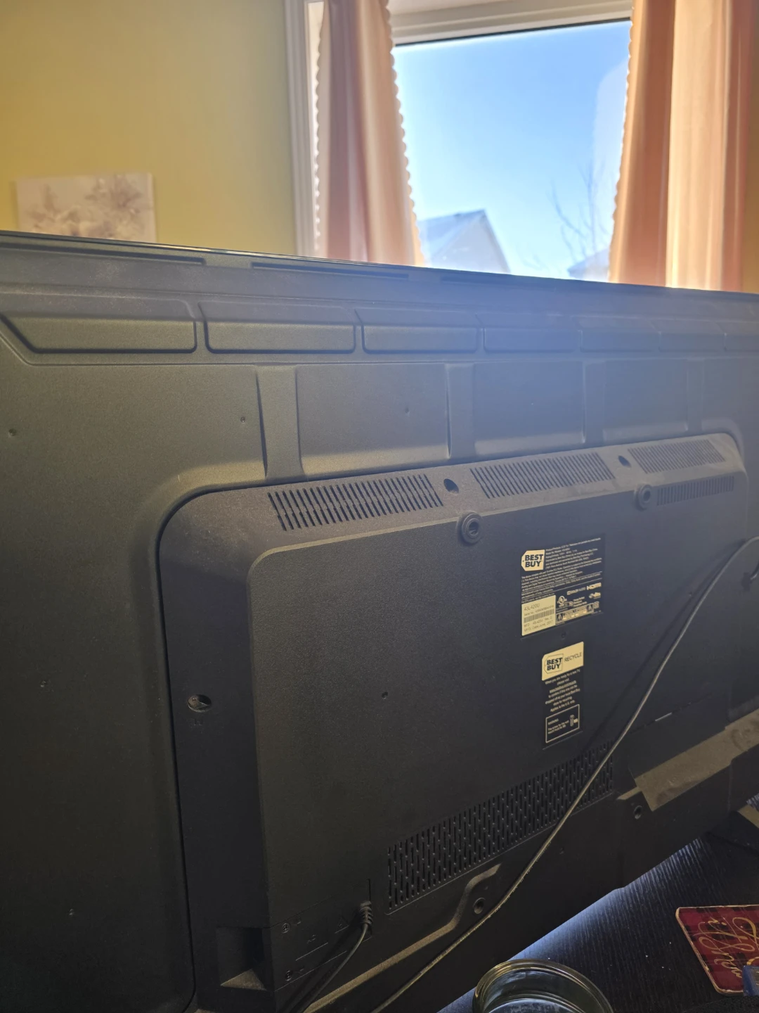 Toshiba Flat Screen Television 40inch (no remote) - photo 2