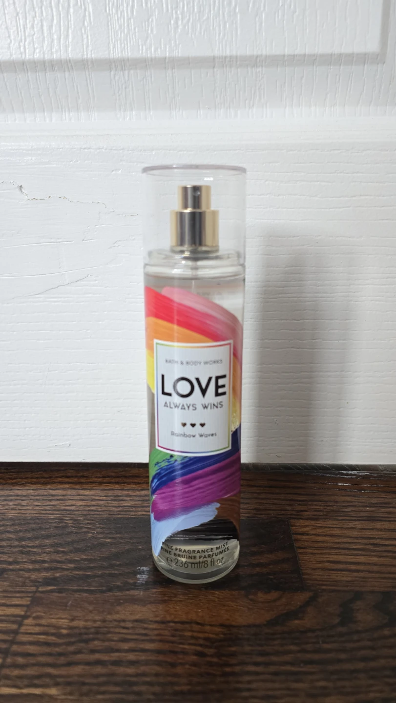 Bath & Body Works Love Always Wins Rainbow Waves - photo 3