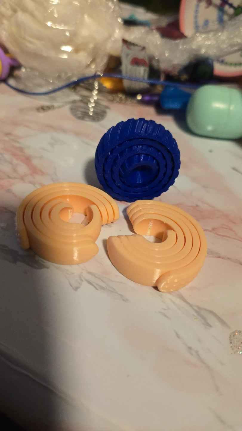 🏆 3D Printed Spiral Shapes (Blue and Peach) 🏆