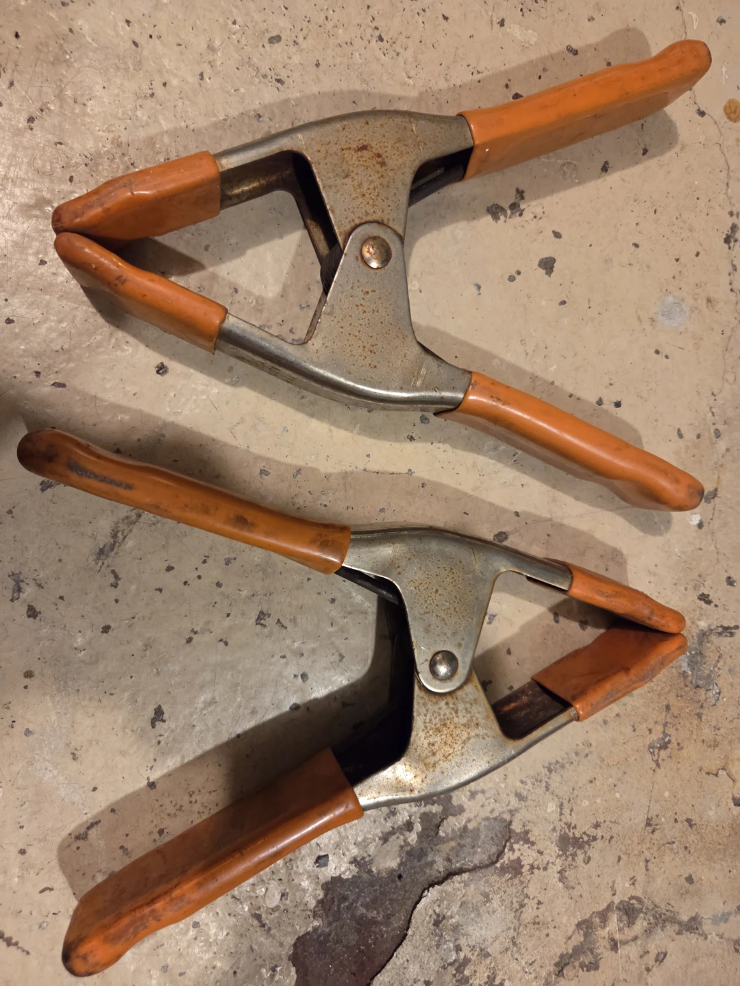STRONG CLAMPS
