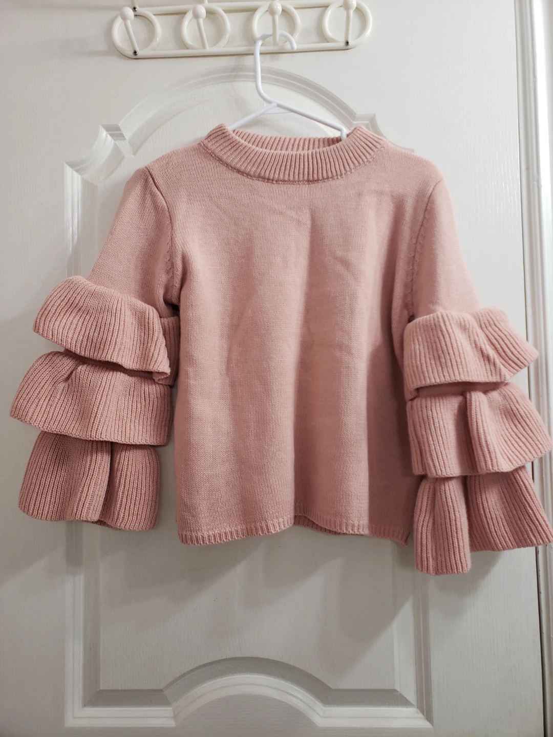 Pink Ruffle Sleeve Sweater.New.small size