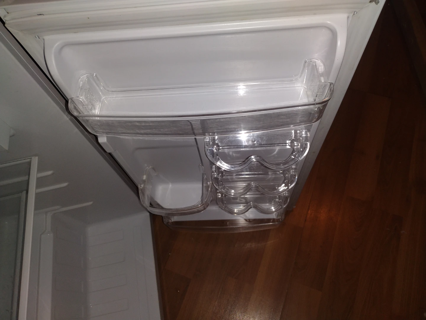 Hamilton Beach Compact Refrigerator - photo 2