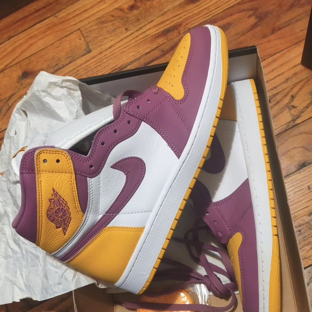 Nike Air Jordan 1 Mid Sneakers - photo 5