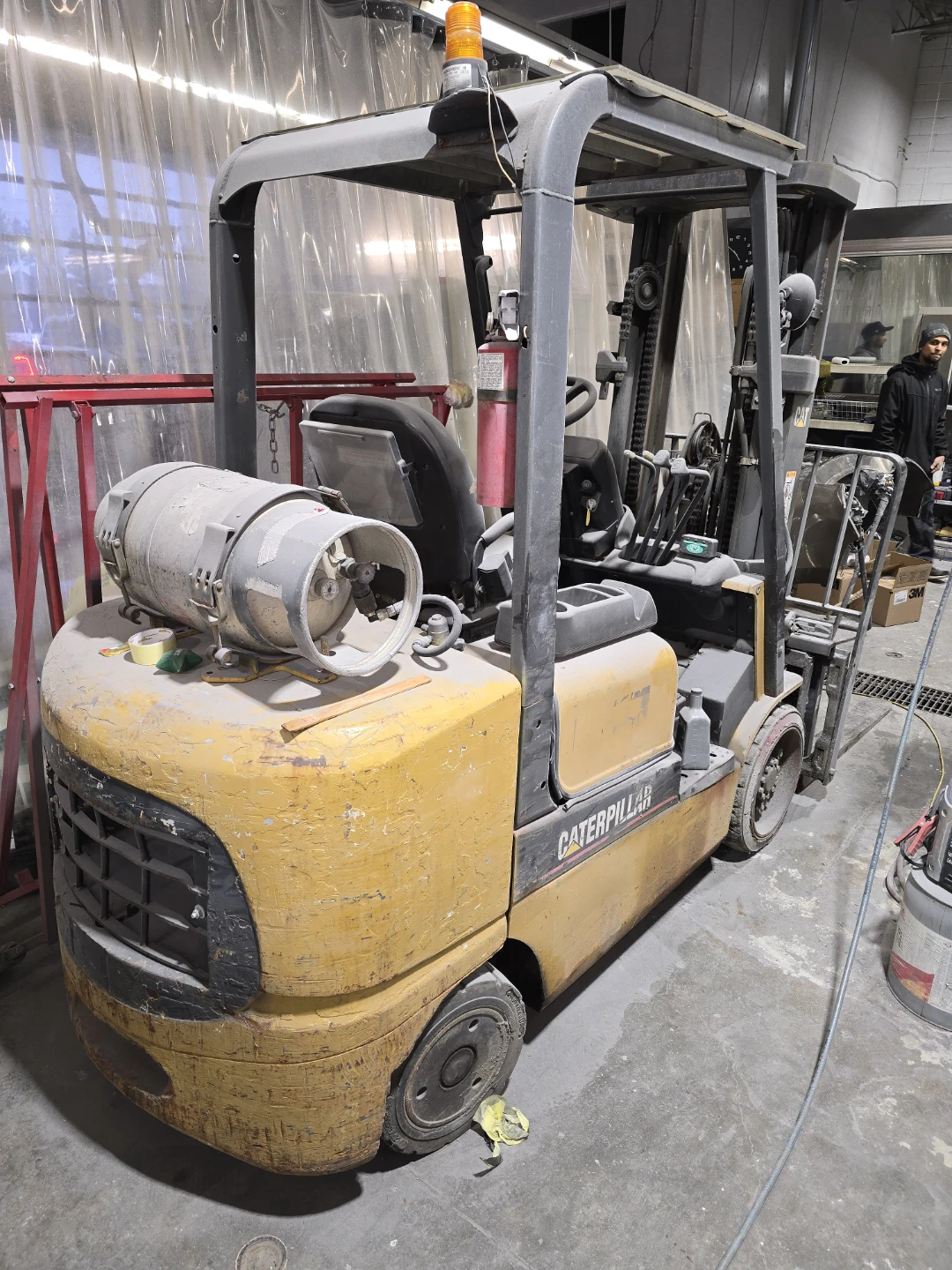 Caterpillar Forklift - photo 2