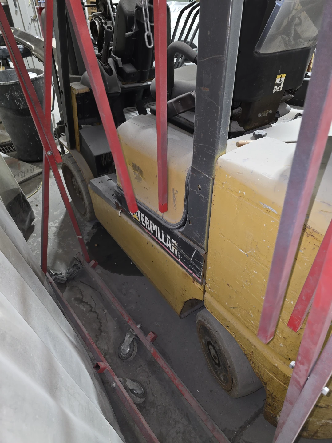 Caterpillar Forklift - photo 3